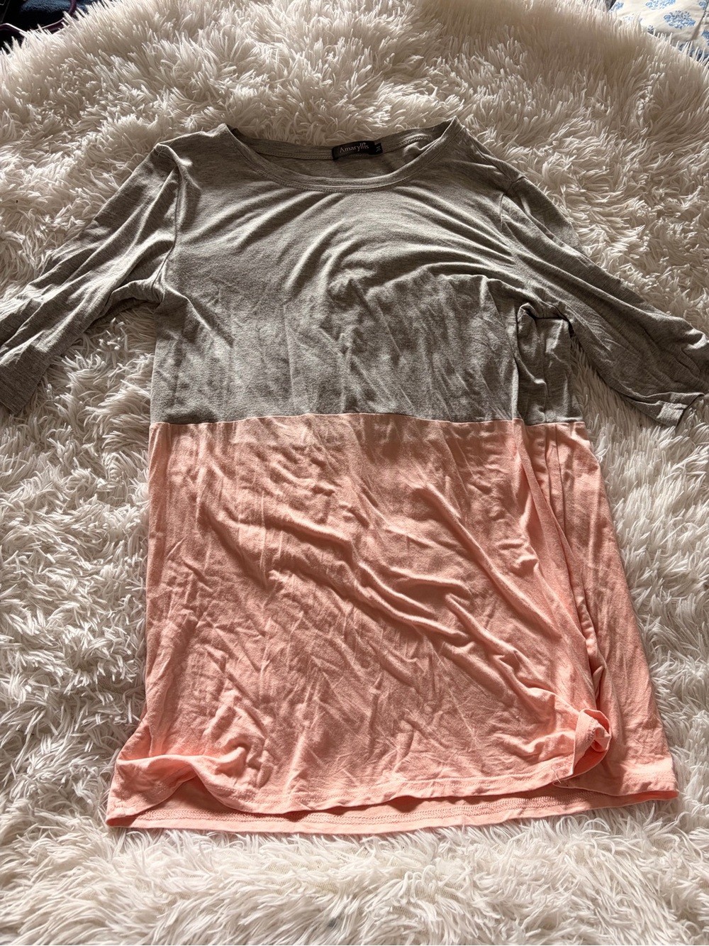 Amaryllis two toned gray/pink Crewneck Tee